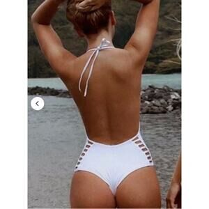Vitamin A Bianca Bodysuit Ecolux White One-Piece Swimsuit Womens Large